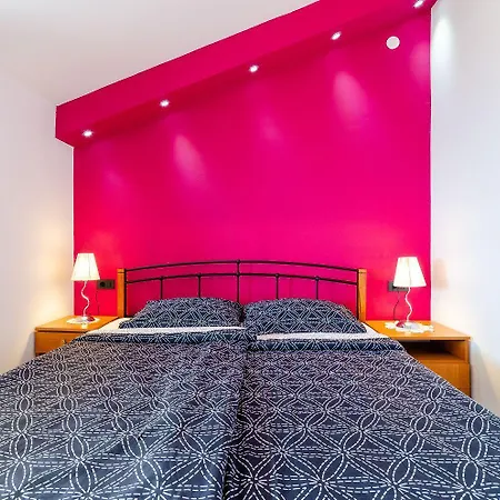 Apartman Helles Nur 500 Meter Zum Mit Meerblick, Parkplatz, Waschmaschine Crikvenica
